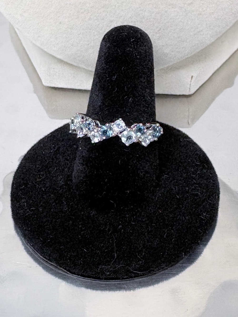 Semi precious gradient blue topaz eternity band sz 7